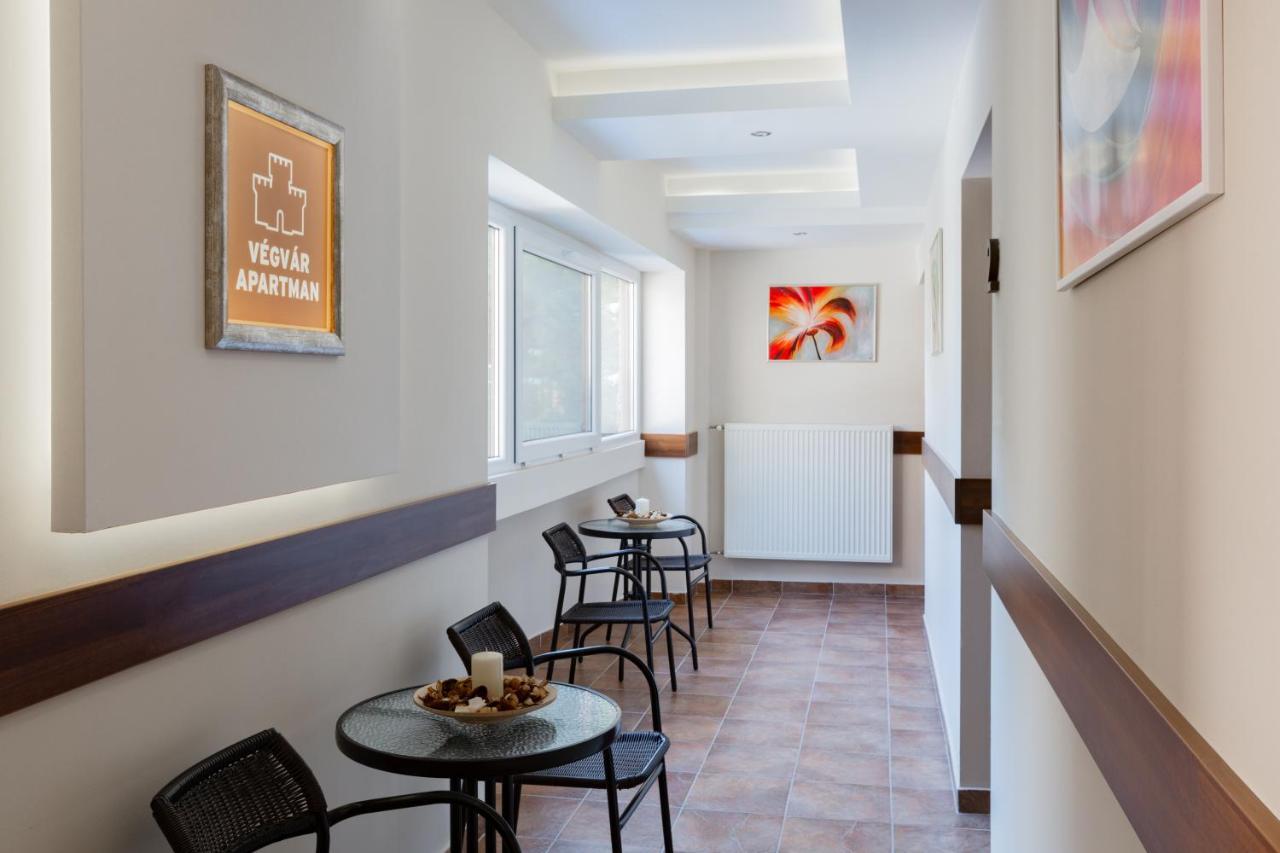 Vegvar Spa Apartman Gyula Exteriör bild