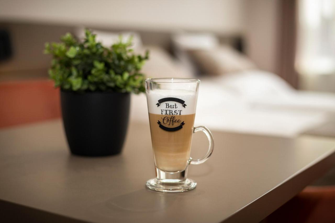Vegvar Spa Apartman Gyula Exteriör bild