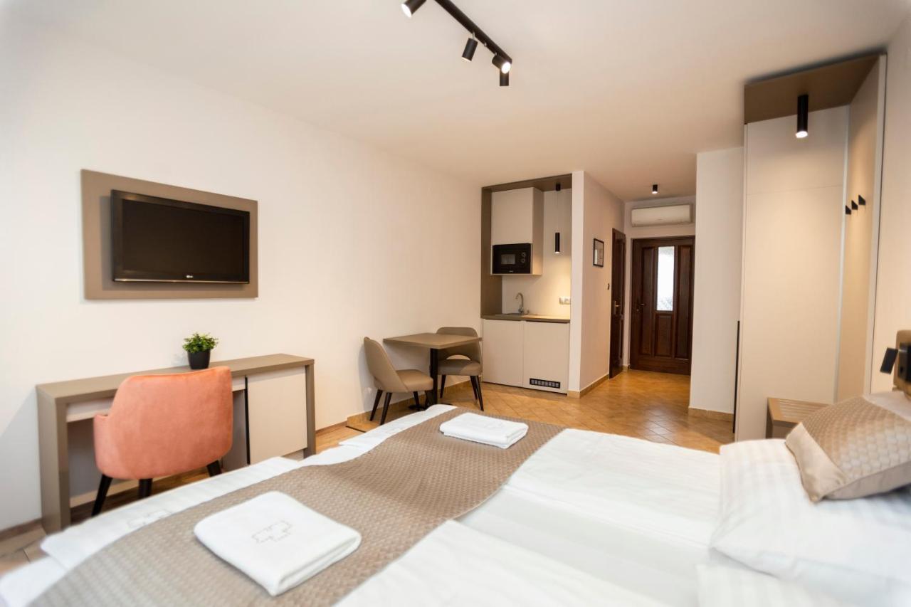 Vegvar Spa Apartman Gyula Exteriör bild