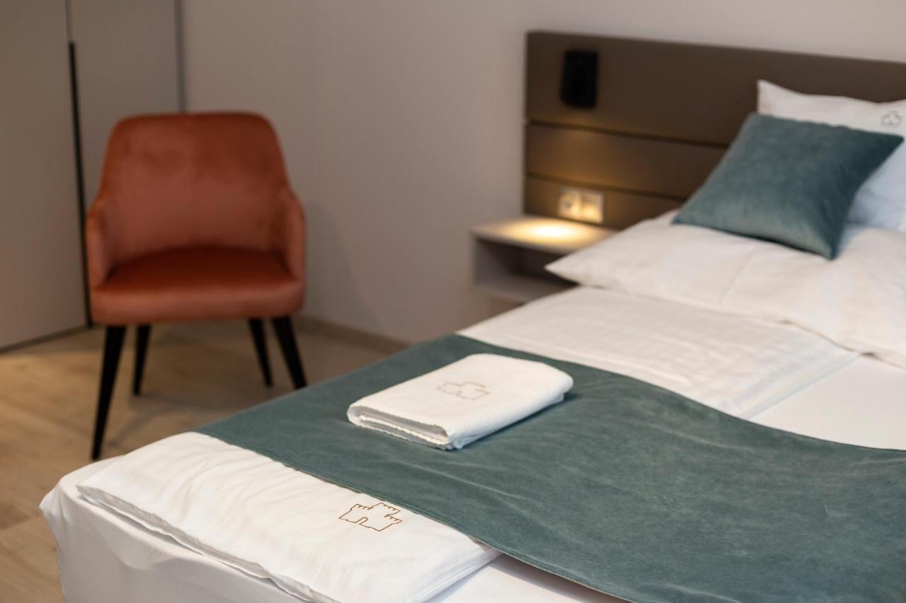 Vegvar Spa Apartman Gyula Exteriör bild