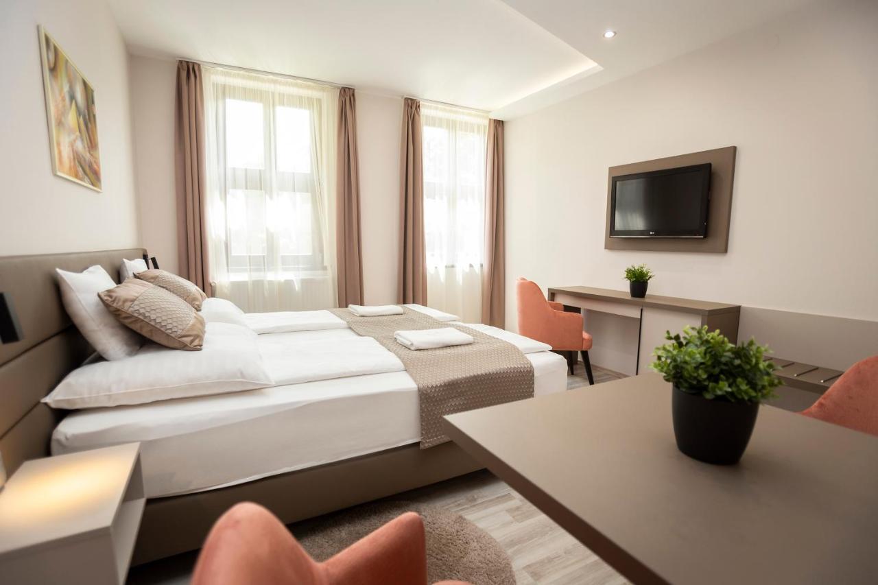 Vegvar Spa Apartman Gyula Exteriör bild