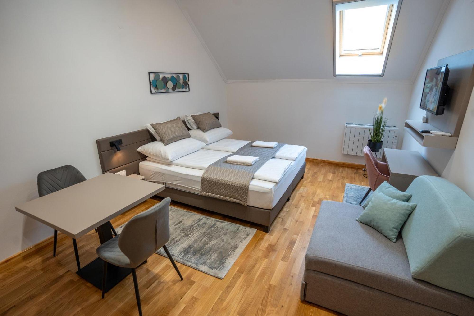 Vegvar Spa Apartman Gyula Exteriör bild